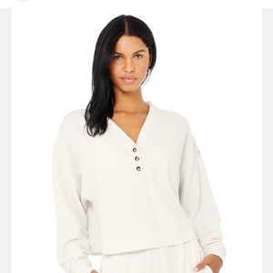 Alo Yoga Micro Waffle Pleasant Cropped Henley